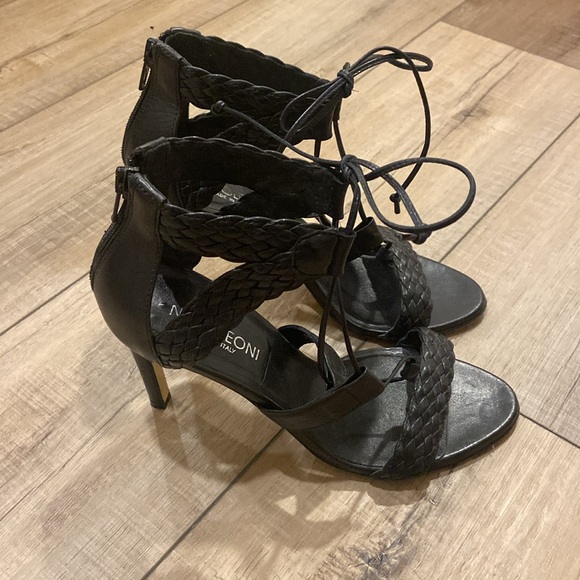 Gorgeous black strappy heels, size 38 - Picture 2 of 6